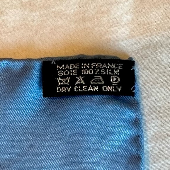 100% Authentic Hermes Silk Scarf “Les Folie Du Ciel II” - Picture 4 of 4